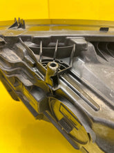Laden Sie das Bild in den Galerie-Viewer, Frontscheinwerfer Mercedes-Benz W247 A2479064204 LED Rechts Headlight SCH7856337975yo