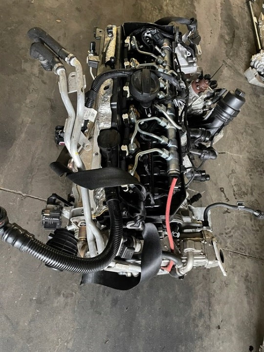 Motor BMW G30 G01 G05 G20 B57D30A 3.0 Diesel Engine Unkomplett MOT3846424108qs