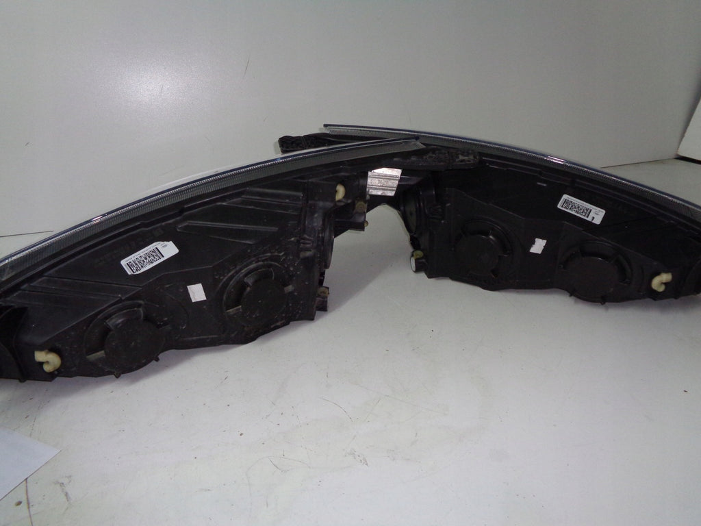 Frontscheinwerfer Ford Focus MX7B-13E015-CC LED Ein Stück (Rechts oder Links)