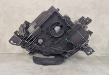Laden Sie das Bild in den Galerie-Viewer, Frontscheinwerfer Opel Mokka 9866314980 LED Rechts Scheinwerfer Headlight SCH8508710756rh
