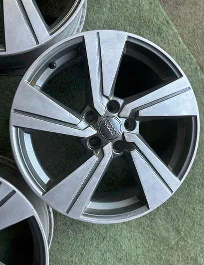 4x Alufelge 18 Zoll 7.0" 5x112 45ET Glanz Graphit 81A601025G Audi Mg Rim Wheel FEL7666020453hl