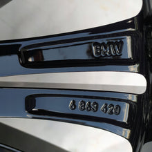 Laden Sie das Bild in den Galerie-Viewer, 4x Alufelge 18 Zoll 8.0" 5x112 30ET Glanz Schwarz 6863420 BMW 5 G31 G30 Mg FEL9768946013vw
