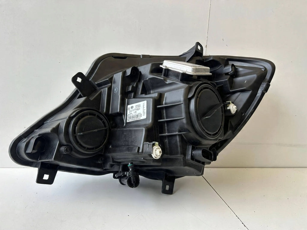 Frontscheinwerfer Mercedes-Benz Sprinter 906 9068203261 Rechts Headlight