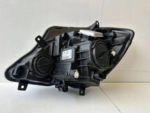 Laden Sie das Bild in den Galerie-Viewer, Frontscheinwerfer Mercedes-Benz Sprinter 906 9068203261 Rechts Headlight