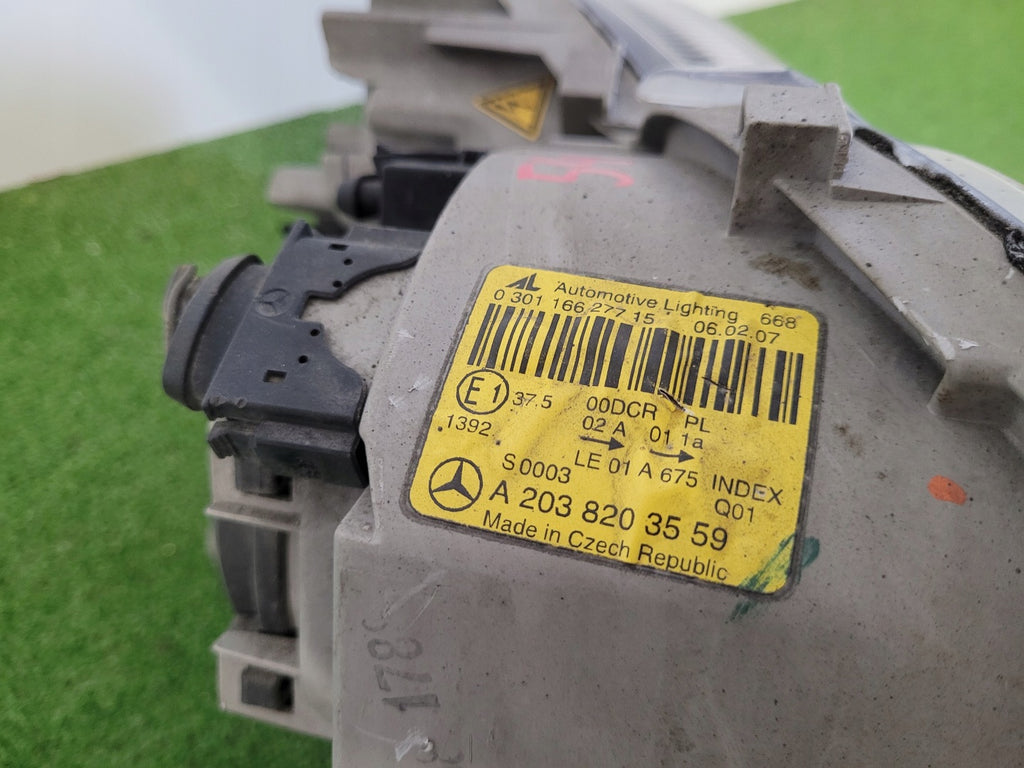 Frontscheinwerfer Mercedes-Benz W203 A2038203659 Xenon Rechts oder Links SCH6293499062la