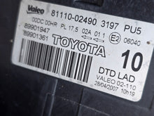 Laden Sie das Bild in den Galerie-Viewer, Frontscheinwerfer Toyota Auris 81110-02490 Xenon Rechts Scheinwerfer Headlight