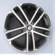 Load image into Gallery viewer, 1x Alufelge 18 Zoll 7.5&quot; 5x112 49ET Glanz Silber 5G0601025 VW Golf Vii Rim Wheel