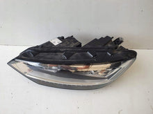 Laden Sie das Bild in den Galerie-Viewer, Frontscheinwerfer VW Touran 5TB941035B LED Ein Stück (Rechts oder Links)