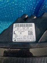 Laden Sie das Bild in den Galerie-Viewer, Frontscheinwerfer Skoda Fabia 6V1941015D Links Scheinwerfer Headlight