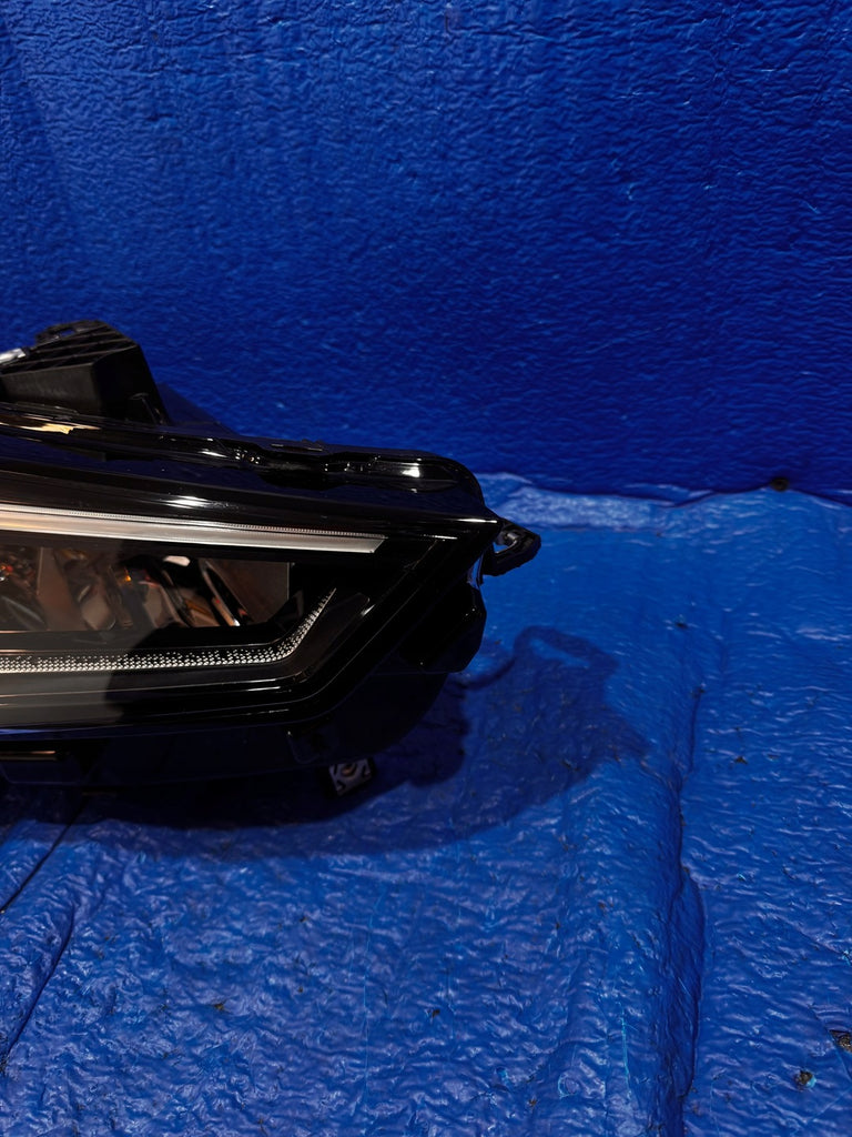 Frontscheinwerfer Seat Leon 5FB941774 Rechts Scheinwerfer Headlight SCH3375945889tn