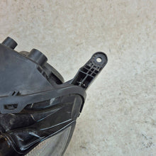 Laden Sie das Bild in den Galerie-Viewer, Frontscheinwerfer Ford Ecosport GN15-13D155-HE Ein Stück (Rechts oder Links) SCH7395230641tk