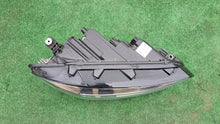 Laden Sie das Bild in den Galerie-Viewer, Frontscheinwerfer VW Touran 5TB941082A LED Rechts Scheinwerfer Headlight SCH3109538681ea
