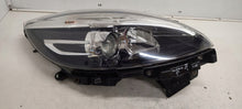 Laden Sie das Bild in den Galerie-Viewer, Frontscheinwerfer Renault Scenic 260106928R Rechts Scheinwerfer Headlight SCH6257327592px