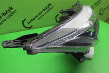 Load image into Gallery viewer, Frontscheinwerfer Mitsubishi Eclipse Cross I 92101J7300 Rechts Headlight SCH7615673725jr