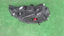 Laden Sie das Bild in den Galerie-Viewer, Frontscheinwerfer Audi A3 8V0941006C Xenon Rechts Scheinwerfer Headlight SCH4993063822wi