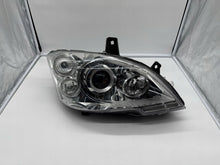 Laden Sie das Bild in den Galerie-Viewer, Frontscheinwerfer Mercedes-Benz Viano W639 Vito A639820296 Rechts Headlight SCH8952073020zu