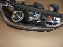 Laden Sie das Bild in den Galerie-Viewer, Frontscheinwerfer Hyundai Elantra 92102-F2120 LED Rechts Scheinwerfer Headlight