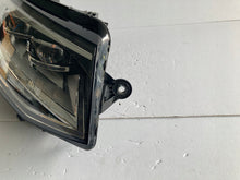 Laden Sie das Bild in den Galerie-Viewer, Frontscheinwerfer VW Transporter 7E19419036A LED Rechts Scheinwerfer Headlight