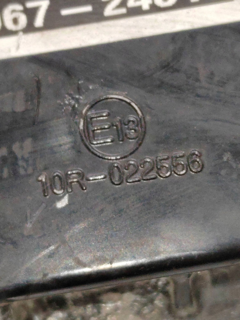 Frontscheinwerfer Toyota Avensis 10R022556 9922680008 D4S8596724010 Links SCH9653465267mf