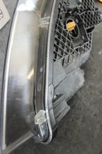 Laden Sie das Bild in den Galerie-Viewer, Frontscheinwerfer Skoda Superb 3V1941015B Xenon Links Scheinwerfer Headlight SCH7296959209of