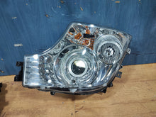 Laden Sie das Bild in den Galerie-Viewer, Frontscheinwerfer Mercedes-Benz A9608200639 Xenon Links Scheinwerfer Headlight SCH8285026395np