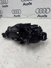Laden Sie das Bild in den Galerie-Viewer, Frontscheinwerfer Audi A3 8V0941035 Full LED Links Scheinwerfer Headlight SCH1805172904rq