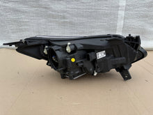 Laden Sie das Bild in den Galerie-Viewer, Frontscheinwerfer Opel E 42573527 Links Scheinwerfer Headlight SCH6653809042zs