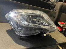 Laden Sie das Bild in den Galerie-Viewer, Frontscheinwerfer Mercedes-Benz X204 A2048201639 Rechts Scheinwerfer Headlight