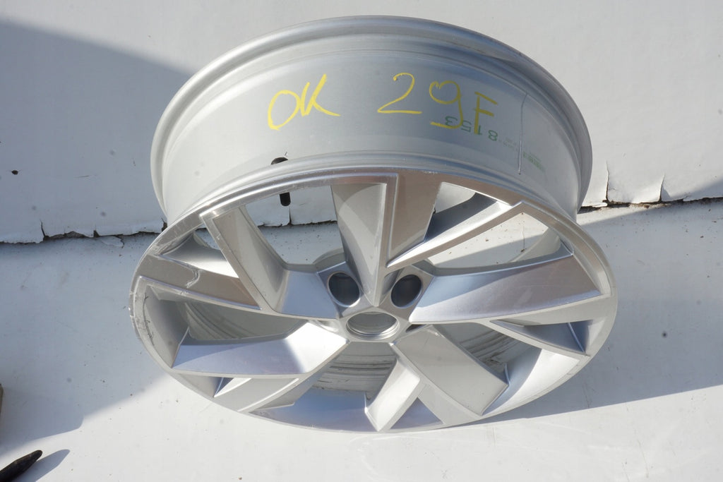 1x Alufelge 19 Zoll 7.0" 5x112 43ET Glanz Silber 565601025F Skoda Kodiaq