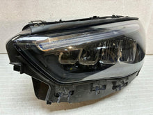 Laden Sie das Bild in den Galerie-Viewer, Frontscheinwerfer Mercedes-Benz W247 A2479063504 Links Scheinwerfer Headlight SCH5567840224nm