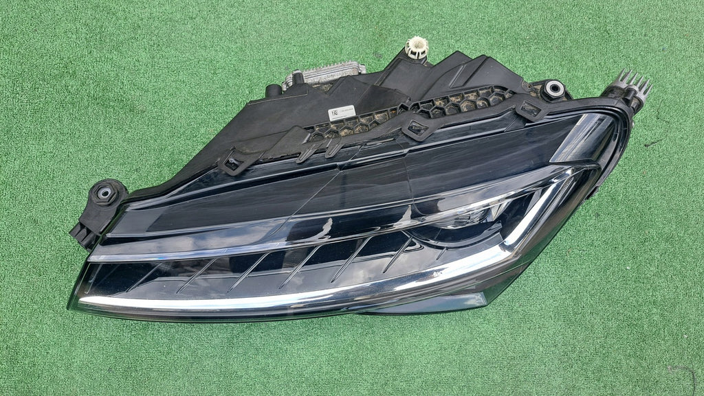 Frontscheinwerfer Skoda Superb III 3V1941015D LED Links Scheinwerfer Headlight