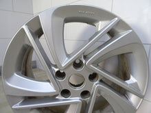 Load image into Gallery viewer, 1x Alufelge 17 Zoll 7.0&quot; 5x114.3 40ET KE409-4E200, 8201485175 Nissan 1 Rim Wheel