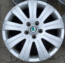 Load image into Gallery viewer, 4x Alufelge 17 Zoll 6.0&quot; 5x112 45ET Glanz Skoda Rim Wheel