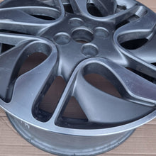 Load image into Gallery viewer, 1x Alufelge 17 Zoll 7.0" 4x100 44ET Glanz Graphit 403000803R Mg Captur Clio FEL5122850777mg