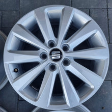 Laden Sie das Bild in den Galerie-Viewer, 4x Alufelge 15 Zoll 5.5" 5x100 40ET Silber 6F0601025G Seat I Rim Wheel FEL2725744575yy