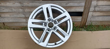 Load image into Gallery viewer, 1x Alufelge 17 Zoll 7.0&quot; 5x112 42ET 8W0601025P Audi A4 B9 Rim Wheel