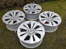 Laden Sie das Bild in den Galerie-Viewer, 4x Alufelge 19 Zoll 8.5" 5x112 20ET Glanz Silber 4M8601025 Audi Q8 Rim Wheel FEL7070167507rm