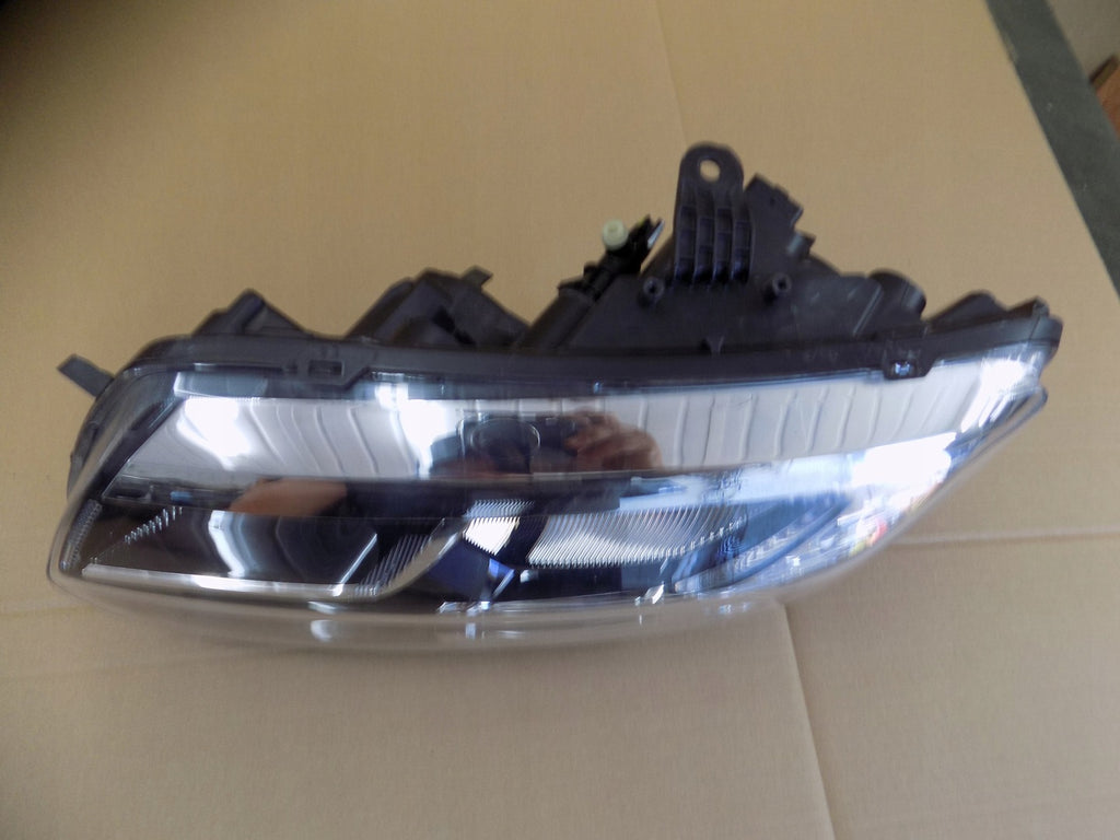 Frontscheinwerfer Dacia Sandero II 260603795R LED Ein Stück (Rechts oder Links)