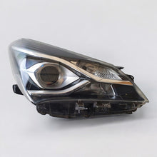 Load image into Gallery viewer, Frontscheinwerfer Toyota Yaris Rechts Scheinwerfer Headlight