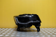 Load image into Gallery viewer, Frontscheinwerfer Jeep Grand Cherokee 55112920AE Xenon Rechts Headlight SCH3290899520ij