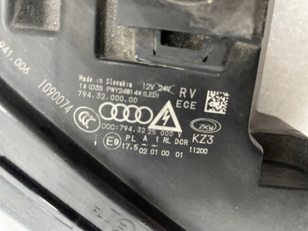 Frontscheinwerfer Audi A1 8XA941006 Xenon Rechts Scheinwerfer Headlight SCH8904833778le