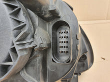 Laden Sie das Bild in den Galerie-Viewer, Frontscheinwerfer VW Caddy I 2K0941005B Links Scheinwerfer Headlight SCH1815009662zh