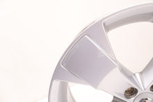 Laden Sie das Bild in den Galerie-Viewer, 4x Alufelge 18 Zoll 7.5" 5x108 50 5ET Glanz Silber 31471553 Volvo Xc40 Rim Wheel FEL1483128526rv
