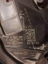 Laden Sie das Bild in den Galerie-Viewer, Frontscheinwerfer Audi Q2 81A941034 Laser Rechts Scheinwerfer Headlight SCH2246532740pi