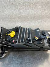 Load image into Gallery viewer, Frontscheinwerfer Dacia Spring 266052417R Links Scheinwerfer Headlight SCH2755300096zt