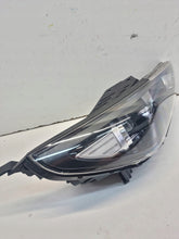 Laden Sie das Bild in den Galerie-Viewer, Frontscheinwerfer Hyundai I30 III G2102-G4XXX Rechts Scheinwerfer Headlight