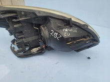 Laden Sie das Bild in den Galerie-Viewer, Frontscheinwerfer Toyota Prius Ein Stück (Rechts oder Links) Headlight SCH1638935728ac