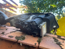 Load image into Gallery viewer, Frontscheinwerfer BMW 3 E91 E90 72402479 Xenon Ein Stück (Rechts oder Links) SCH9167073230al