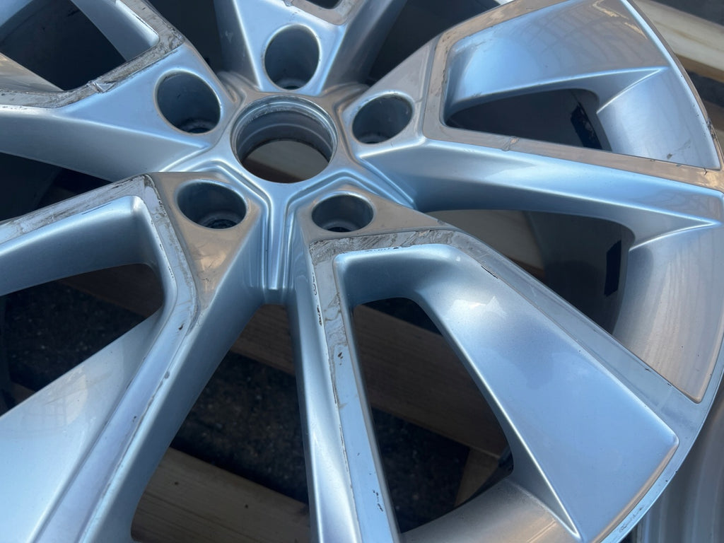 1x Alufelge 18 Zoll 7.0" 5x112 Glanz 57A601025D Skoda Karoq Rim Wheel FEL6191153654tn