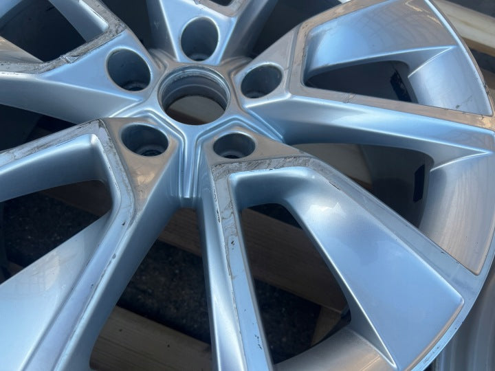1x Alufelge 18 Zoll 7.0" 5x112 Glanz 57A601025D Skoda Karoq Rim Wheel FEL6191153654tn